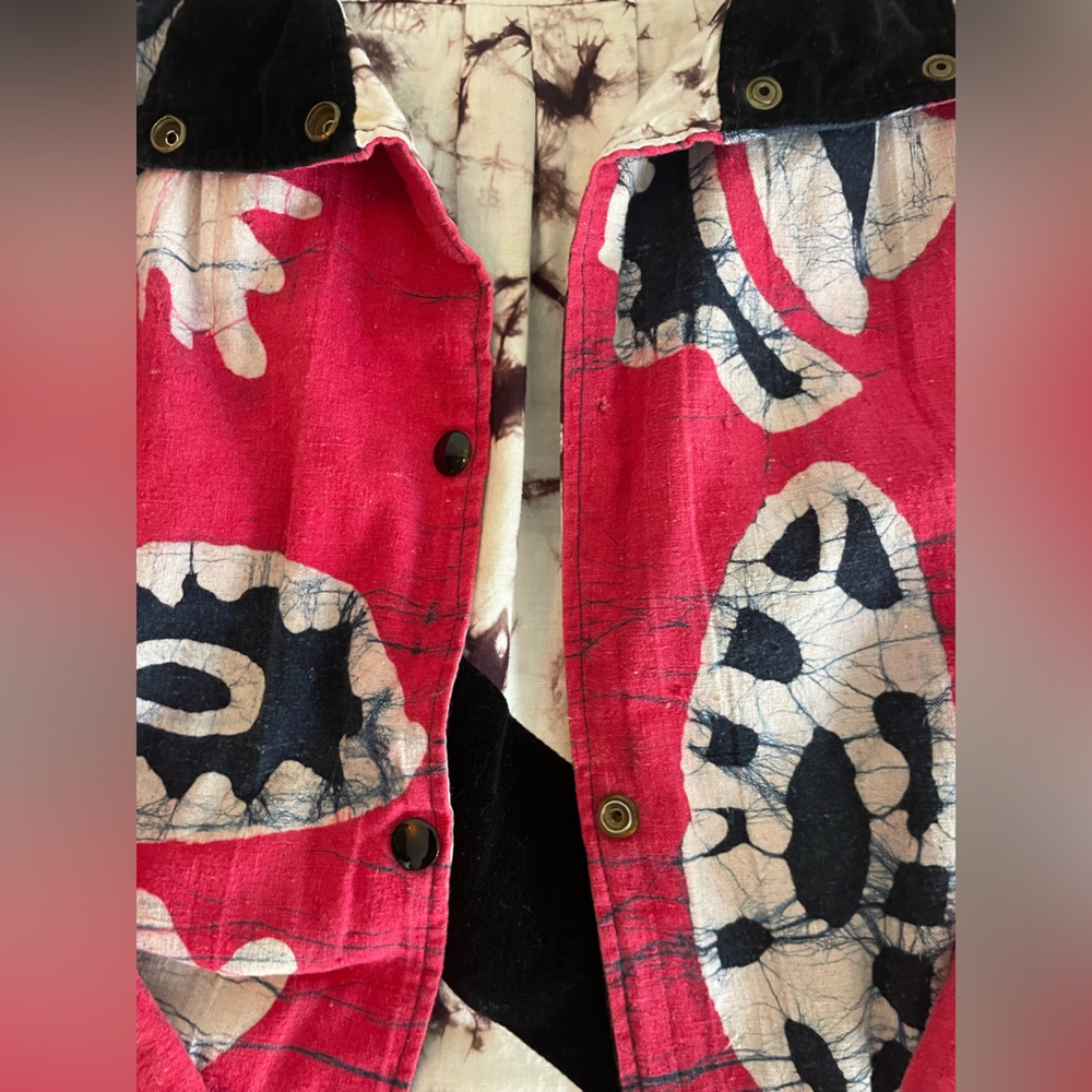 Reversible Batik Tie Dye Snap Button Front Pocket… - image 8